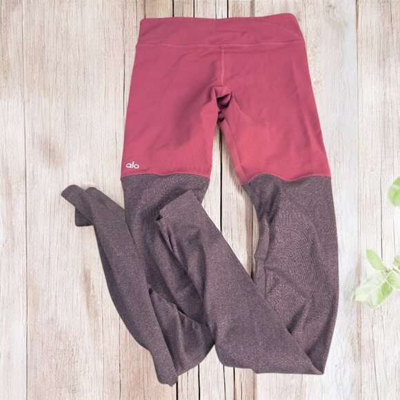 ALO Yoga Goddess Leggings Red Velvet Stormy Heather Knit Gray Size Small - Picture 4 of 6